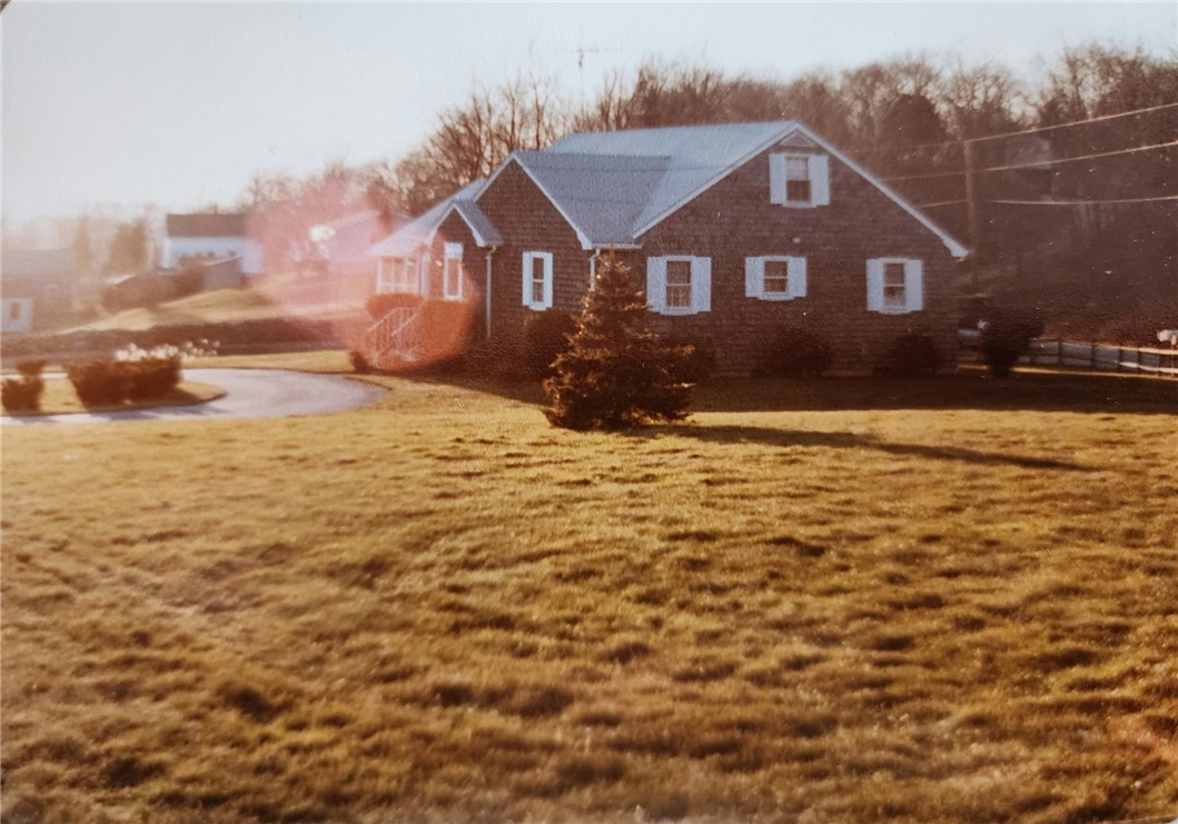 130 Bulgarmarsh Road Tiverton, RI 02878 - Photo 10 of 12