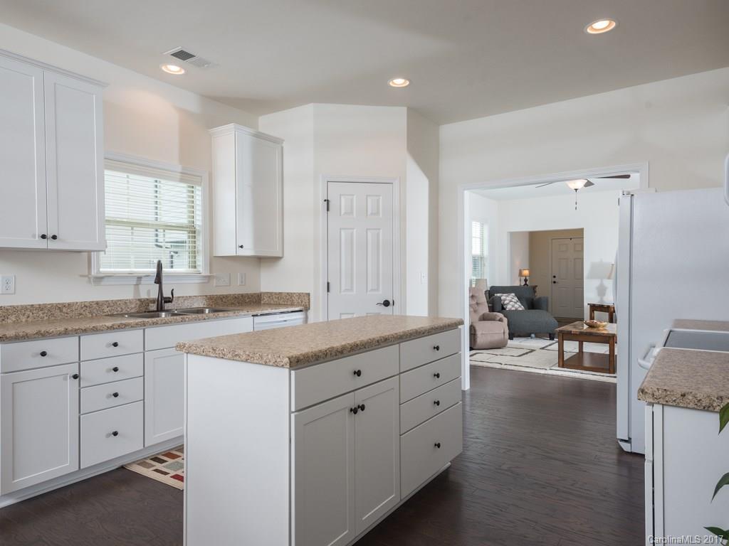 182 North River Road Fletcher, NC 28732 - Photo 9 of 24