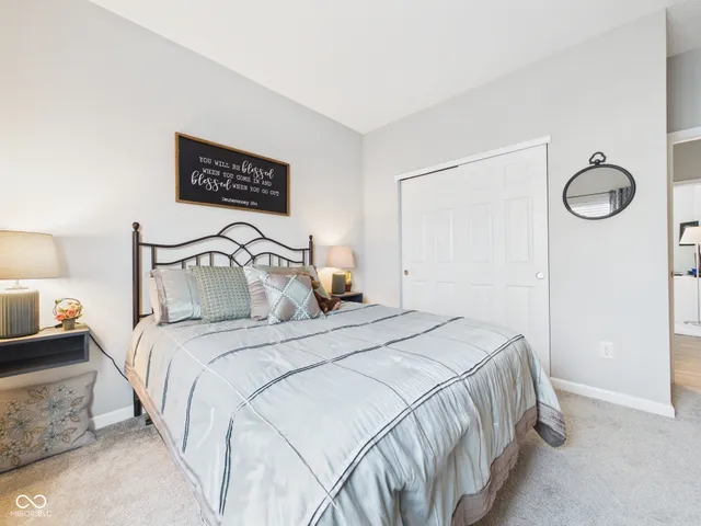 $399,900 | 2015 Maplewood Lane, Pendleton, IN 46064