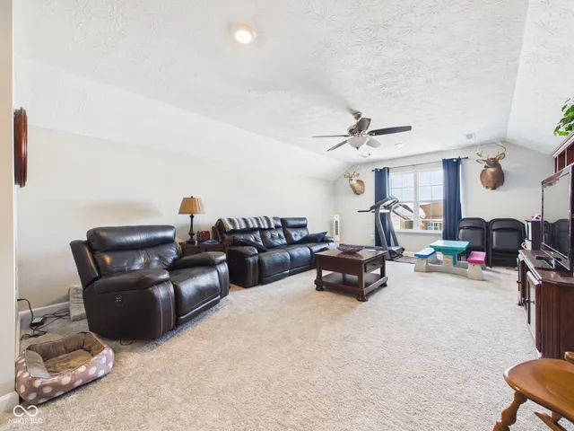 $399,900 | 2015 Maplewood Lane, Pendleton, IN 46064