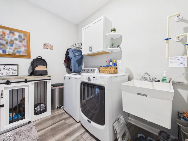 $399,900 | 2015 Maplewood Lane, Pendleton, IN 46064