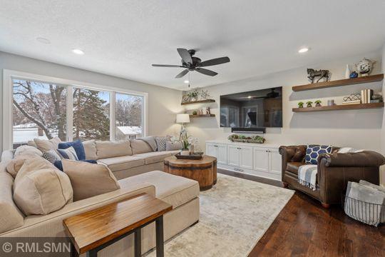 5701 Hansen Road Edina, MN 55436 - Photo 11 of 39 Gallery Image 11
