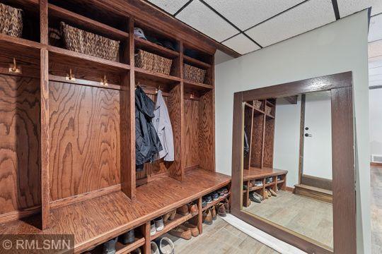 5701 Hansen Road Edina, MN 55436 - Photo 31 of 39 Gallery Image 31