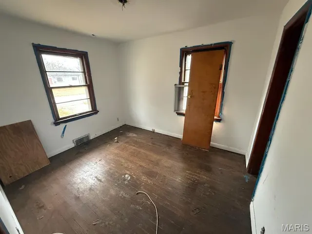 $35,000 | 10449 Duke Drive, St. Louis, MO 63136