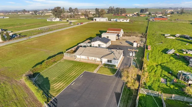 $1,025,000 | 12872 North Jack Tone Road, Lodi, CA 95240