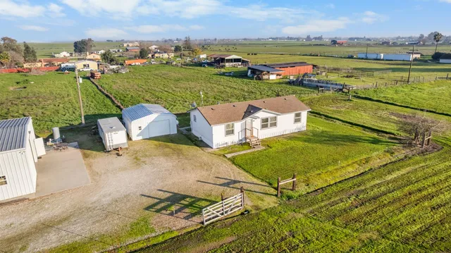 $1,025,000 | 12872 North Jack Tone Road, Lodi, CA 95240
