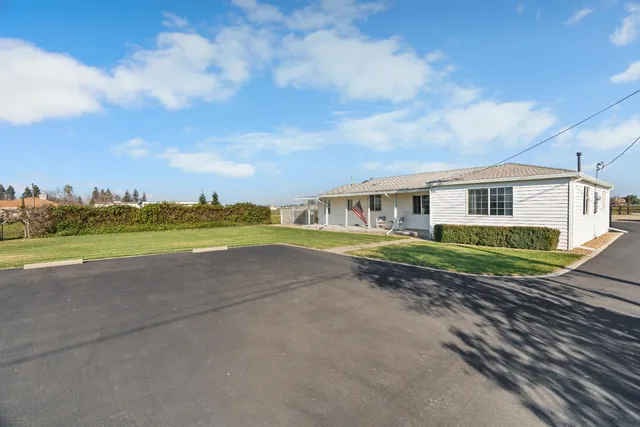 $1,025,000 | 12872 North Jack Tone Road, Lodi, CA 95240