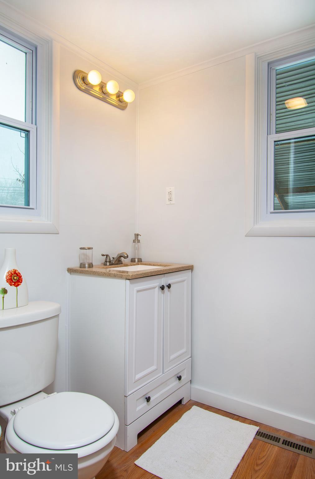 290 North Locust Point Road Mechanicsburg, PA 17050 - Photo 10 of 22 Gallery Image 10