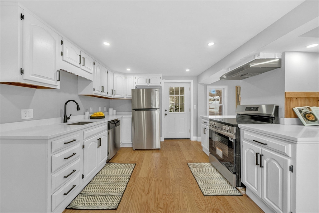 122 Chapin Road Hudson, MA 01749 - Photo 15 of 37