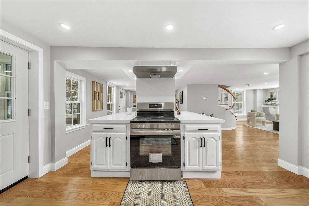 122 Chapin Road Hudson, MA 01749 - Photo 16 of 37