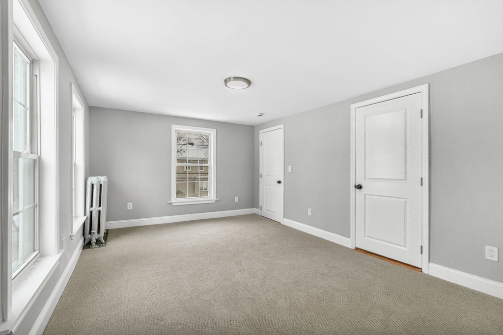 122 Chapin Road Hudson, MA 01749 - Photo 23 of 37