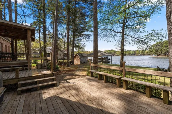 $1,150,000 | 230 Lake Drive, Mount Vernon, TX 75457