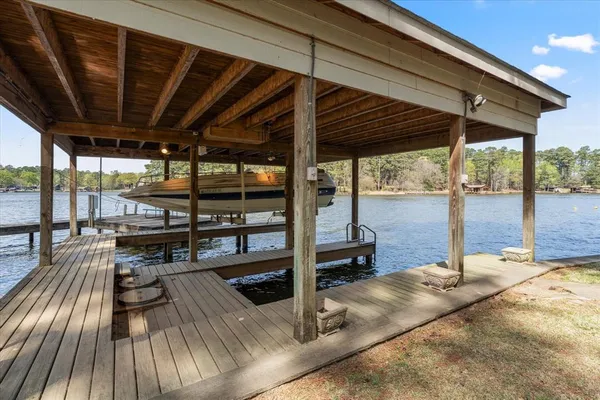 $1,150,000 | 230 Lake Drive, Mount Vernon, TX 75457