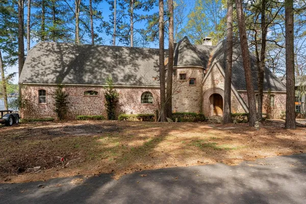 $1,150,000 | 230 Lake Drive, Mount Vernon, TX 75457