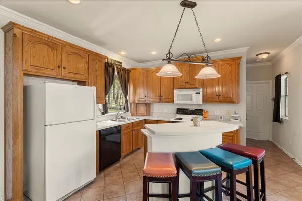 $1,150,000 | 230 Lake Drive, Mount Vernon, TX 75457