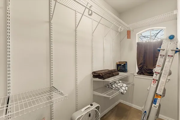 $1,150,000 | 230 Lake Drive, Mount Vernon, TX 75457