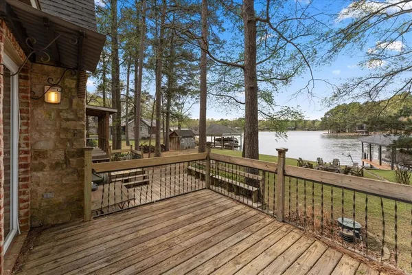 $1,150,000 | 230 Lake Drive, Mount Vernon, TX 75457