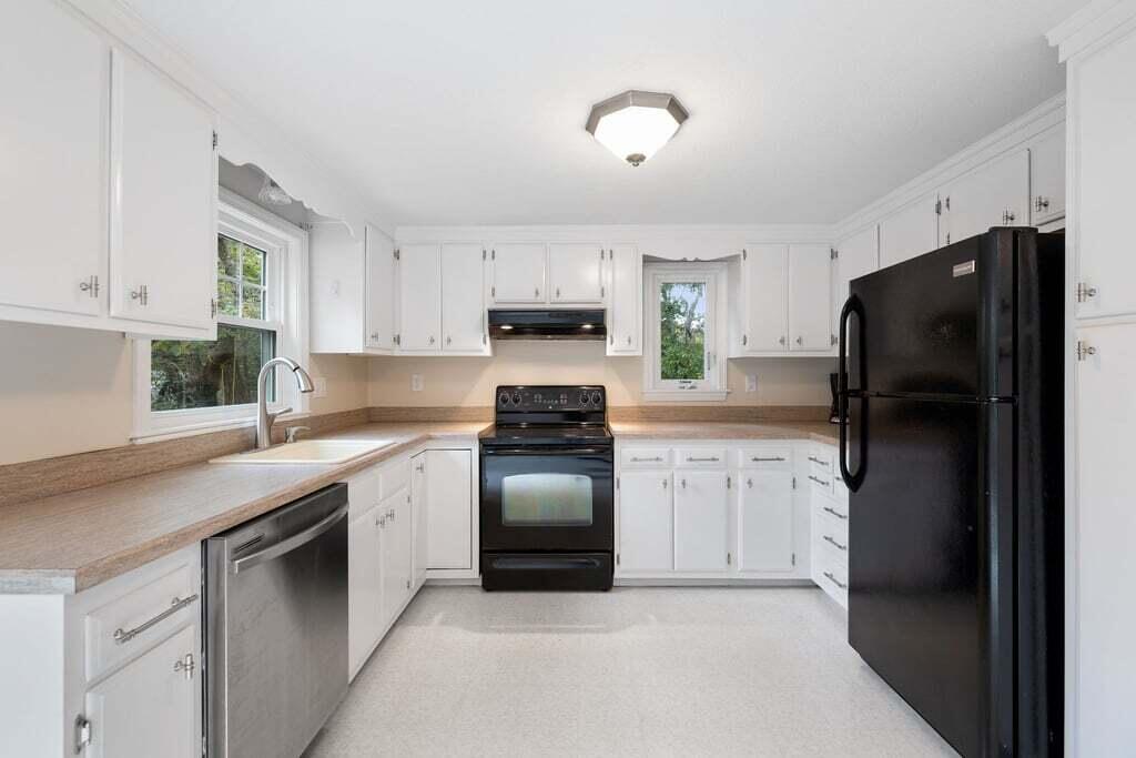 7 Grist Mill Road Harwich, MA 02645 - Photo 17 of 30 7 Grist Mill Kitchen