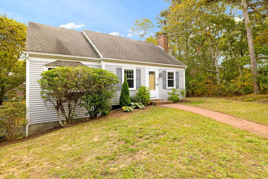 7 Grist Mill Road Harwich, MA 02645 - Photo 2 of 30 7 Grist Mill Rd