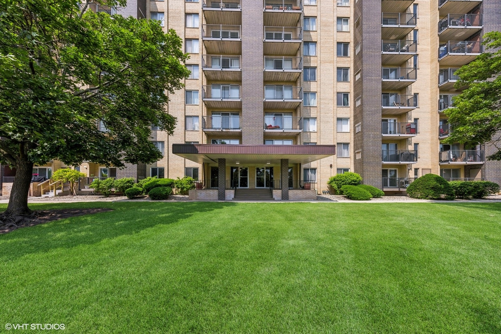 a view of a building with garden