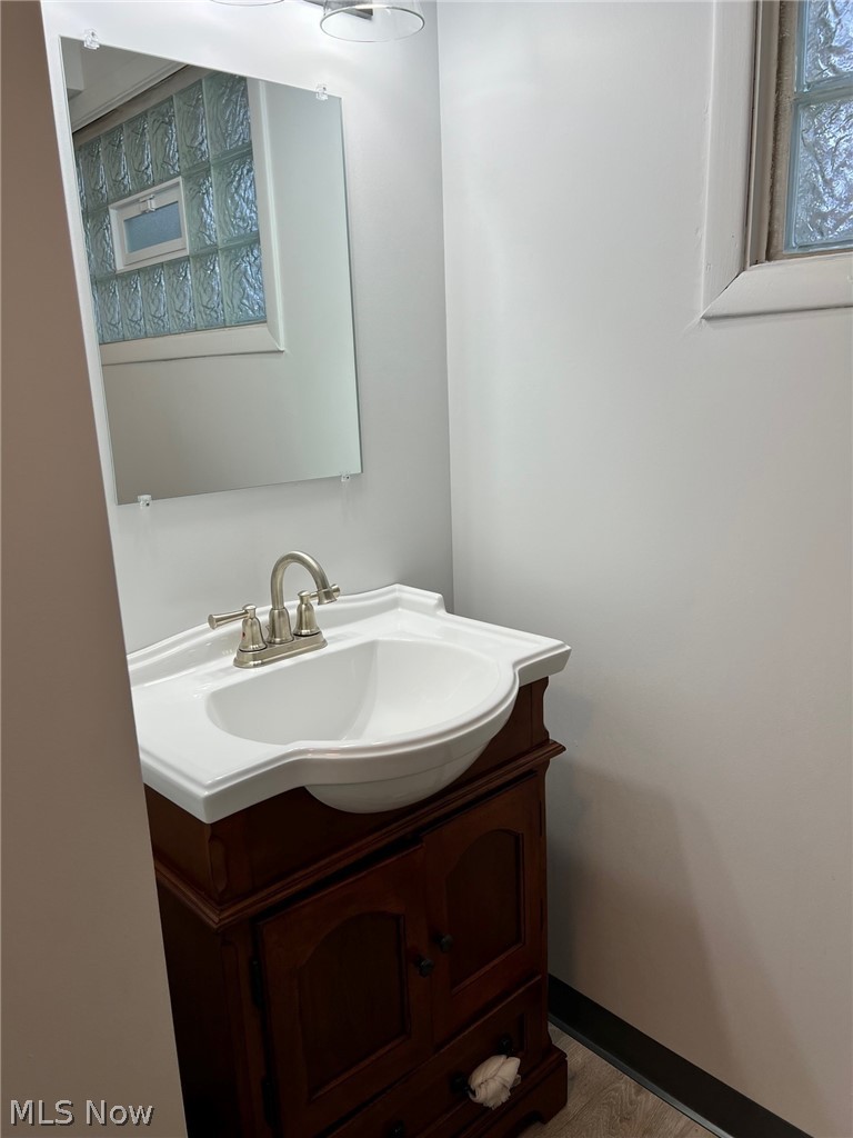 468 Spring Street Struthers, OH 44471 - Photo 12 of 22 Gallery Image 12