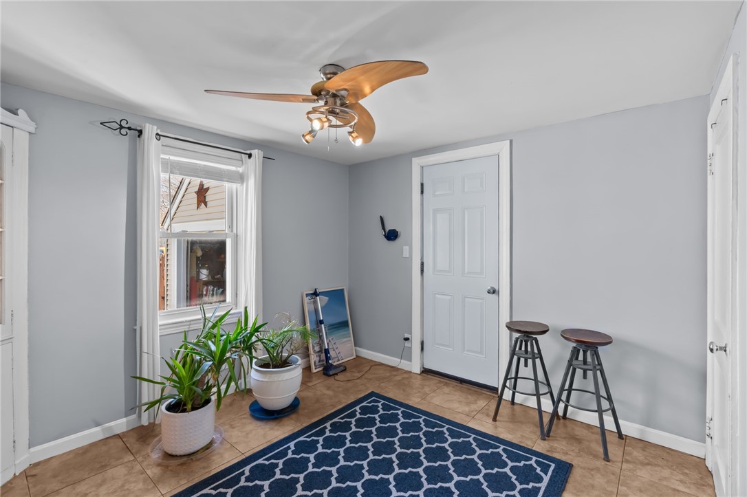 19 Annette Avenue Pawtucket, RI 02861 - Photo 14 of 44