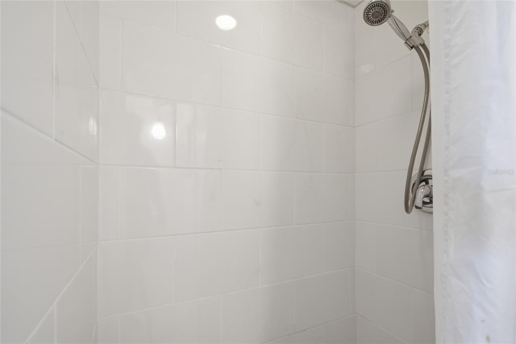 402 Ketch Way, Unit 402 Nokomis, FL 34275 - Photo 18 of 39