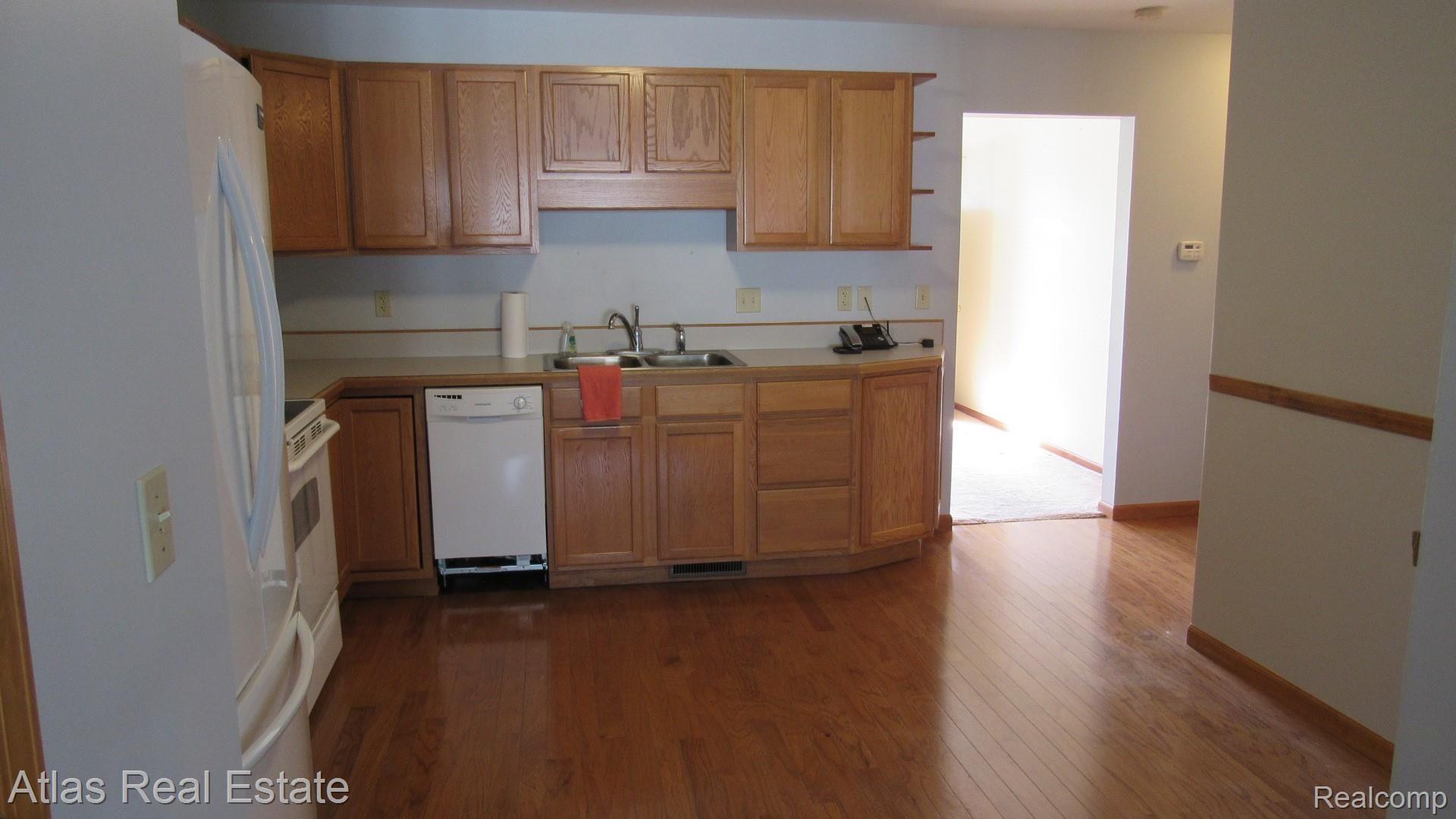 5014 North Belsay Road Flint, MI 48506 - Photo 14 of 31 IMG_2874.JPG