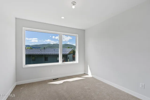 $740,000 | 14 Footpath Way, Lake George, NY 12845