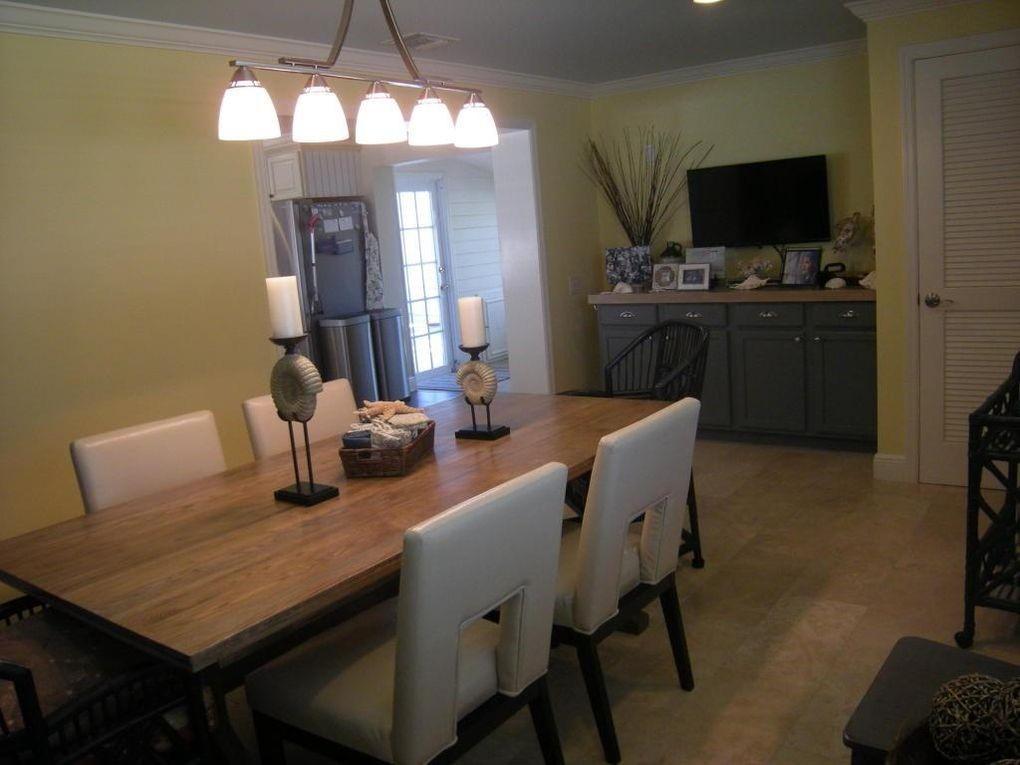 585 Northwest 2nd Avenue Boca Raton, FL 33432 - Photo 6 of 15 585 DINING ROOM