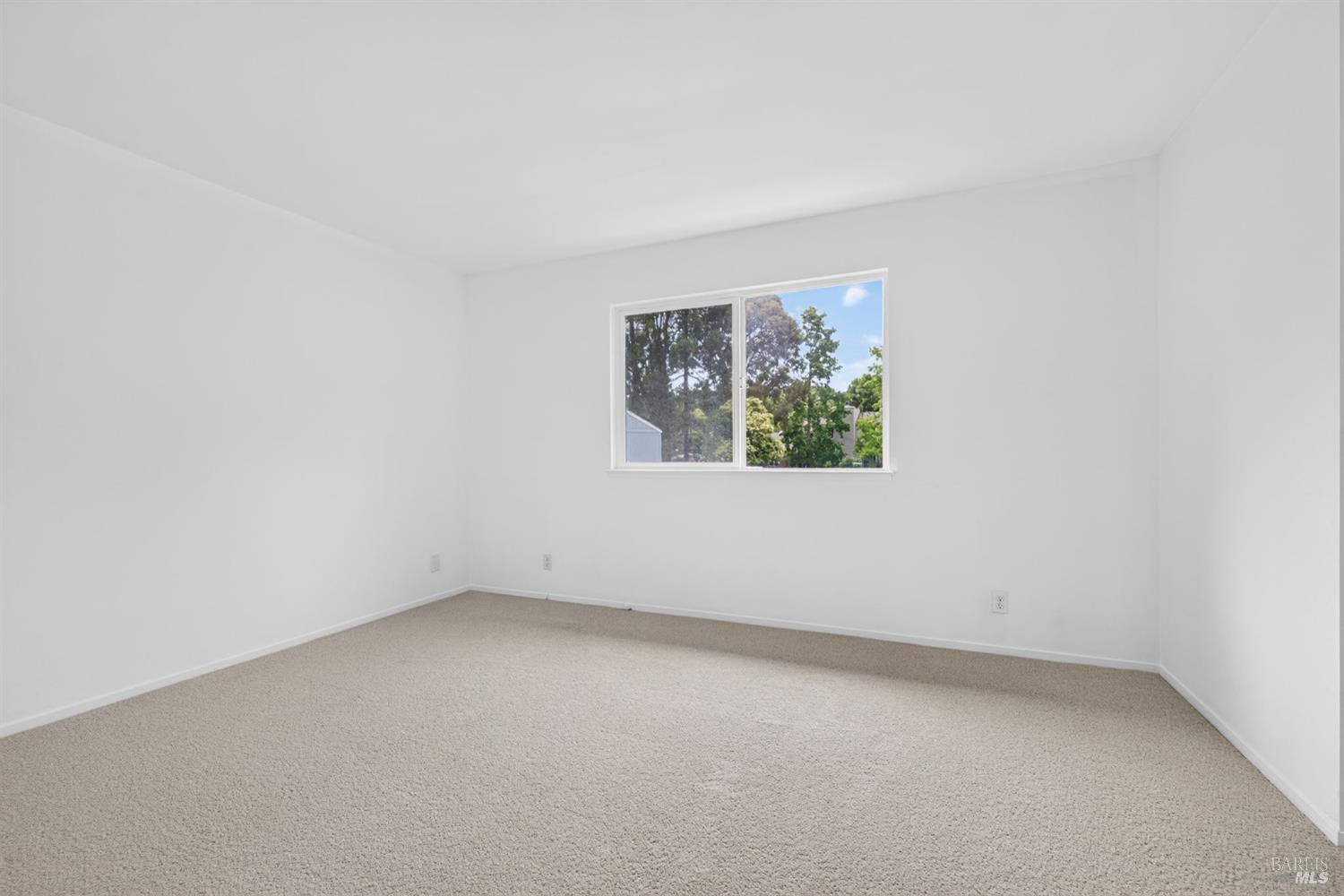 916 Sunnybrae Lane Novato, CA 94947 - Photo 18 of 27