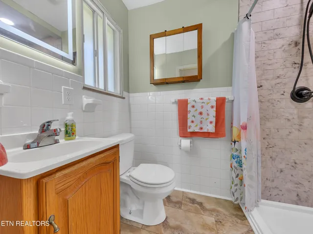 $399,000 | 217 Mayview Drive, Powell, TN 37849