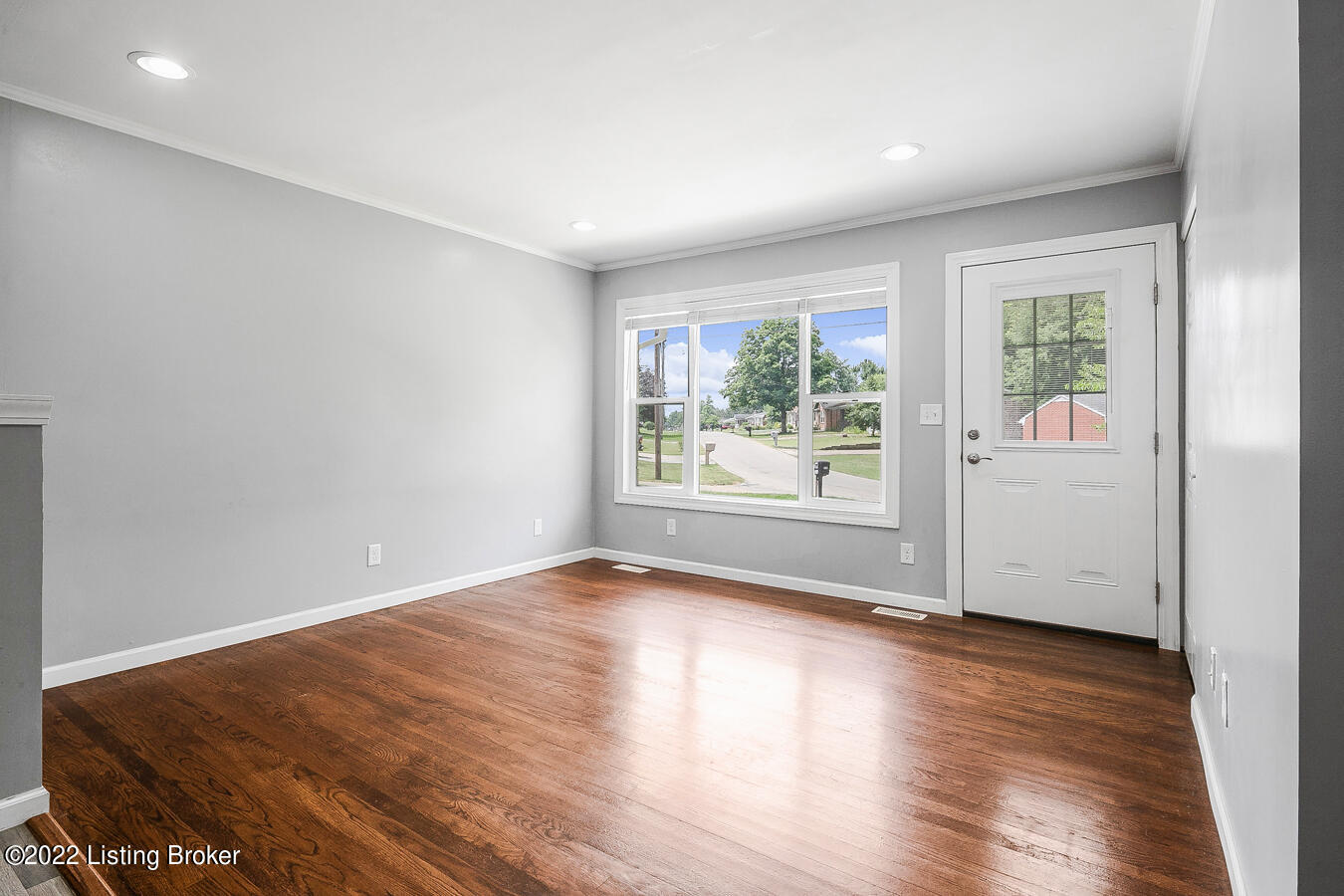 564 Overlook Road Louisville, KY 40229 - Photo 11 of 27 17