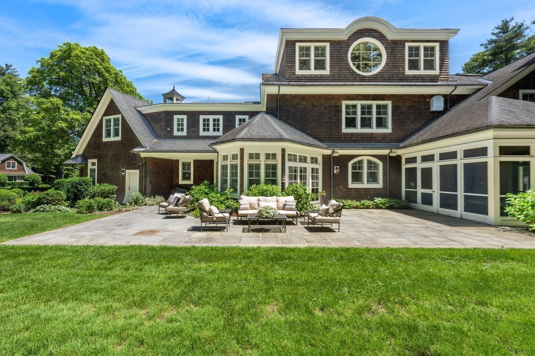 448 Concord Road Weston, MA 02493 - Photo 14 of 38 Gallery Image 14