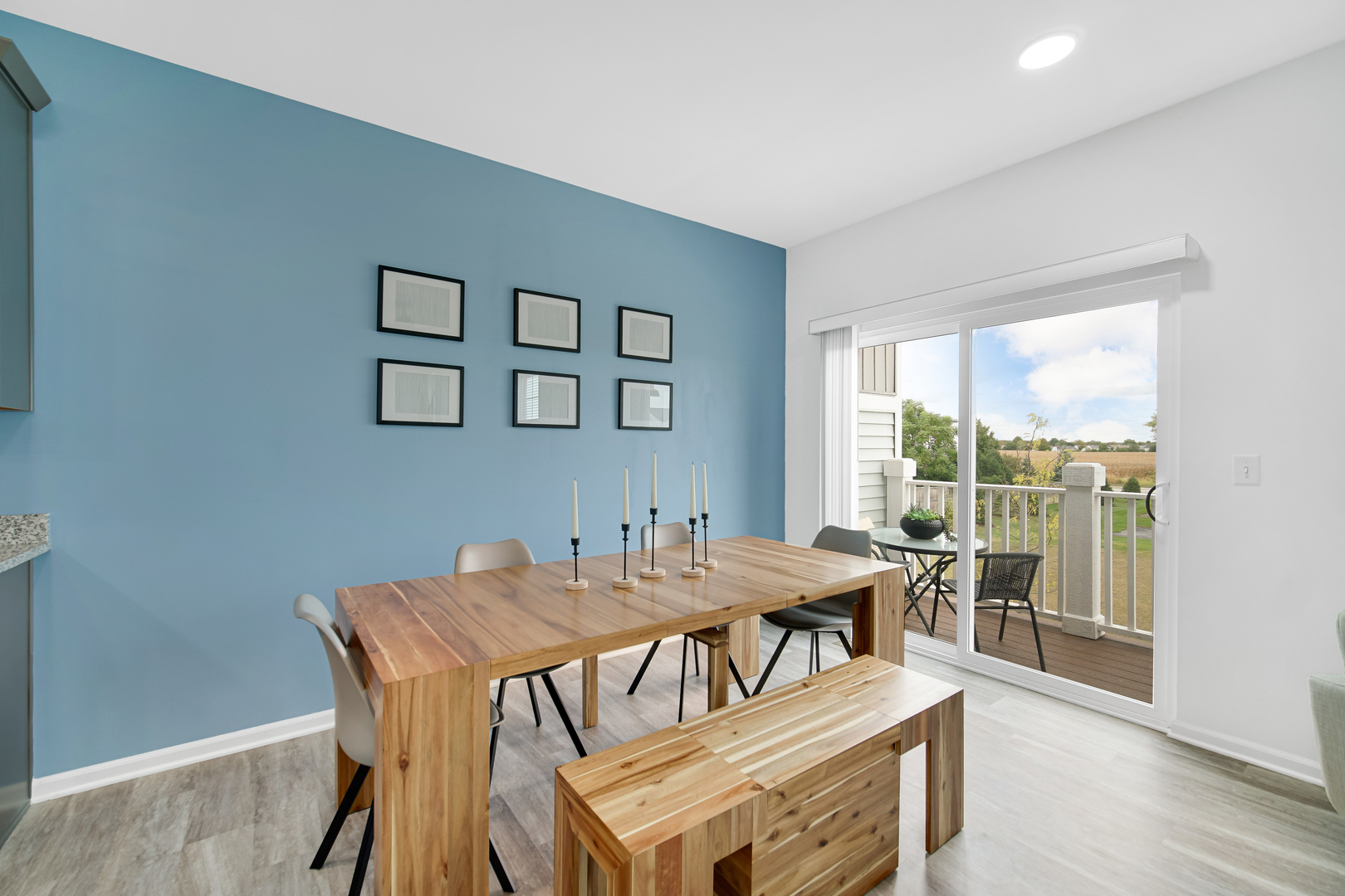 444 Comstock Road South Elgin, IL 60177 - Photo 4 of 25