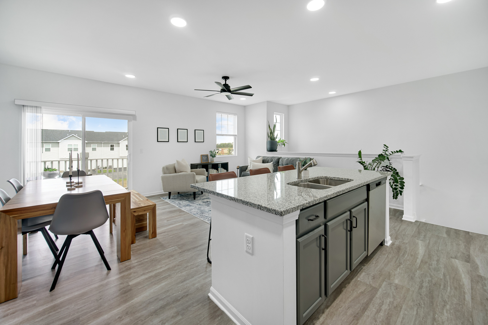 444 Comstock Road South Elgin, IL 60177 - Photo 8 of 25