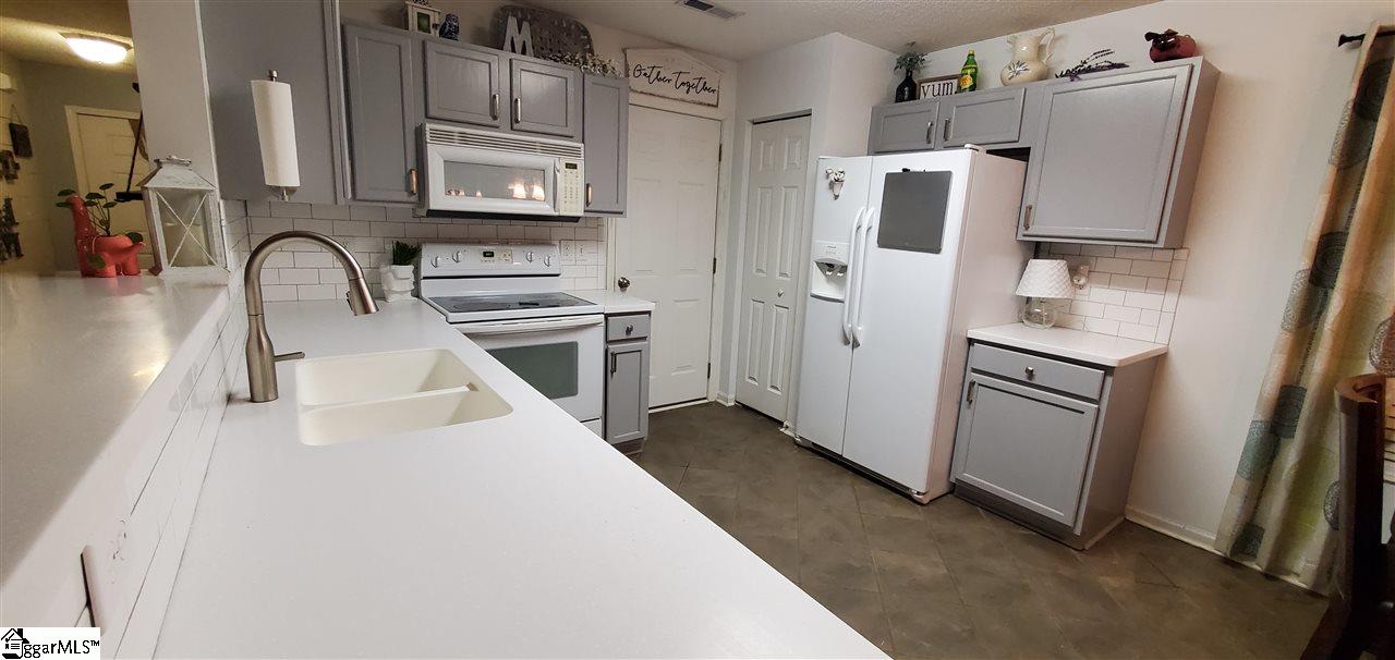 107 Midwood Road Travelers Rest, SC 29690 - Photo 3 of 26 Gallery Image 3