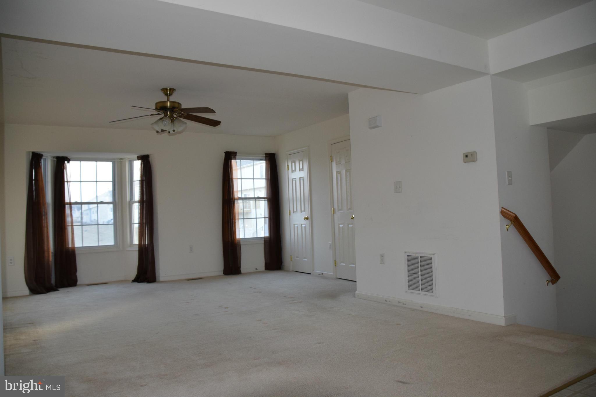 460 Thumper Drive Ranson, WV 25438 - Photo 2 of 24 Living Room