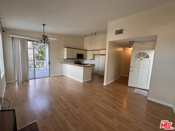 $420,000 | 2486 Pleasant Way, Unit H, Thousand Oaks, CA 91362