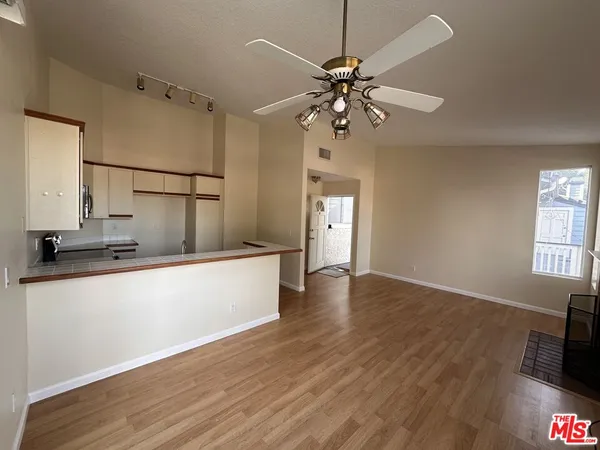 $420,000 | 2486 Pleasant Way, Unit H, Thousand Oaks, CA 91362