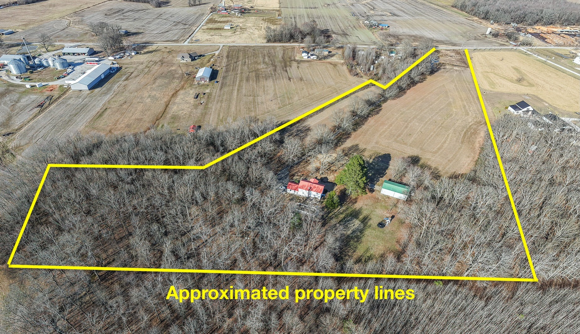 175 Dry Weakley Road Ethridge, TN 38456 - Photo 2 of 49 a view of swimming pool