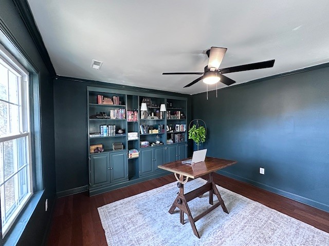 175 Dry Weakley Road Ethridge, TN 38456 - Photo 34 of 49 a workspace room with furniture and wooden floor