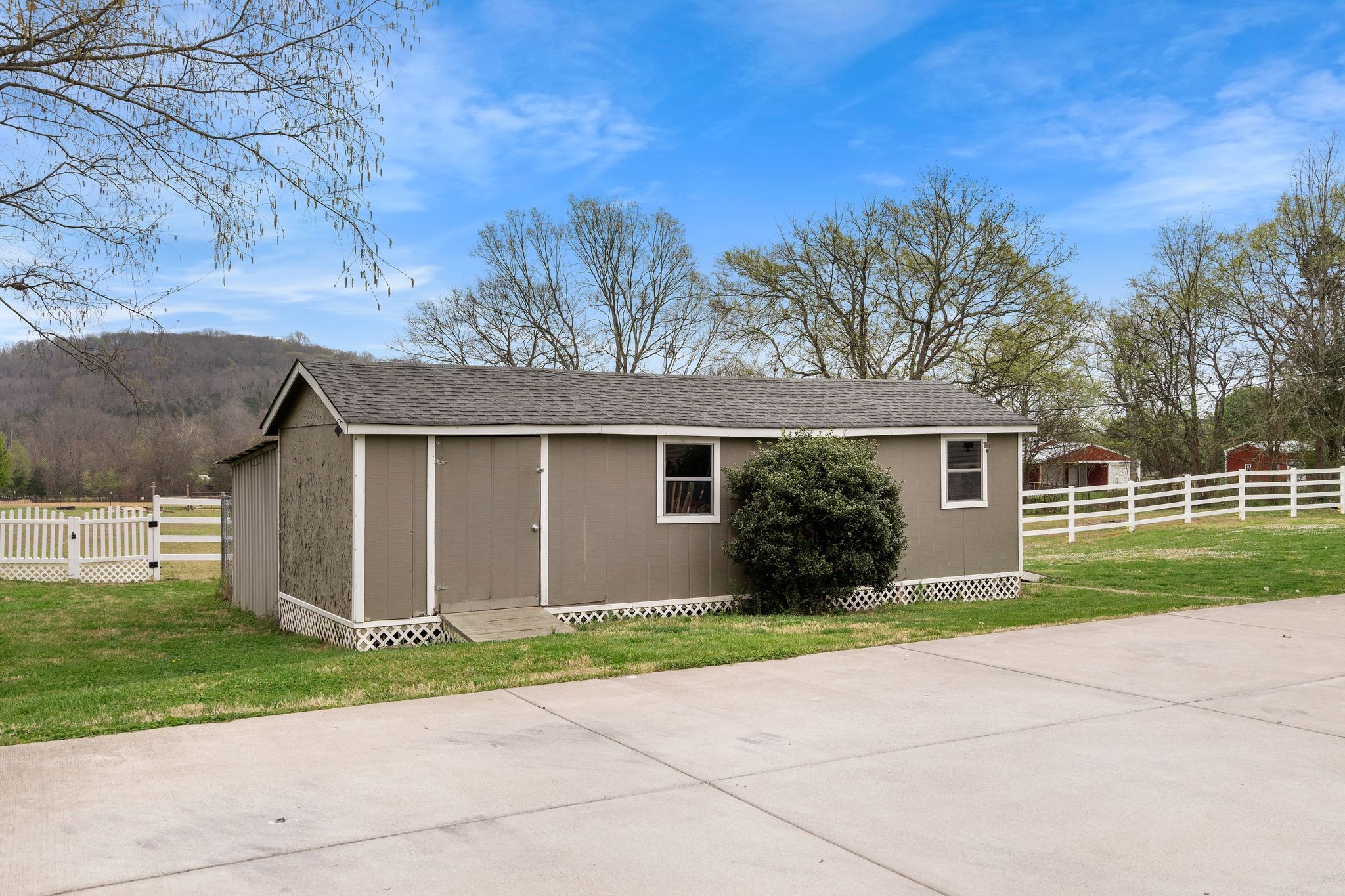 15541 Cainsville Road Milton, TN 37118 - Photo 37 of 57