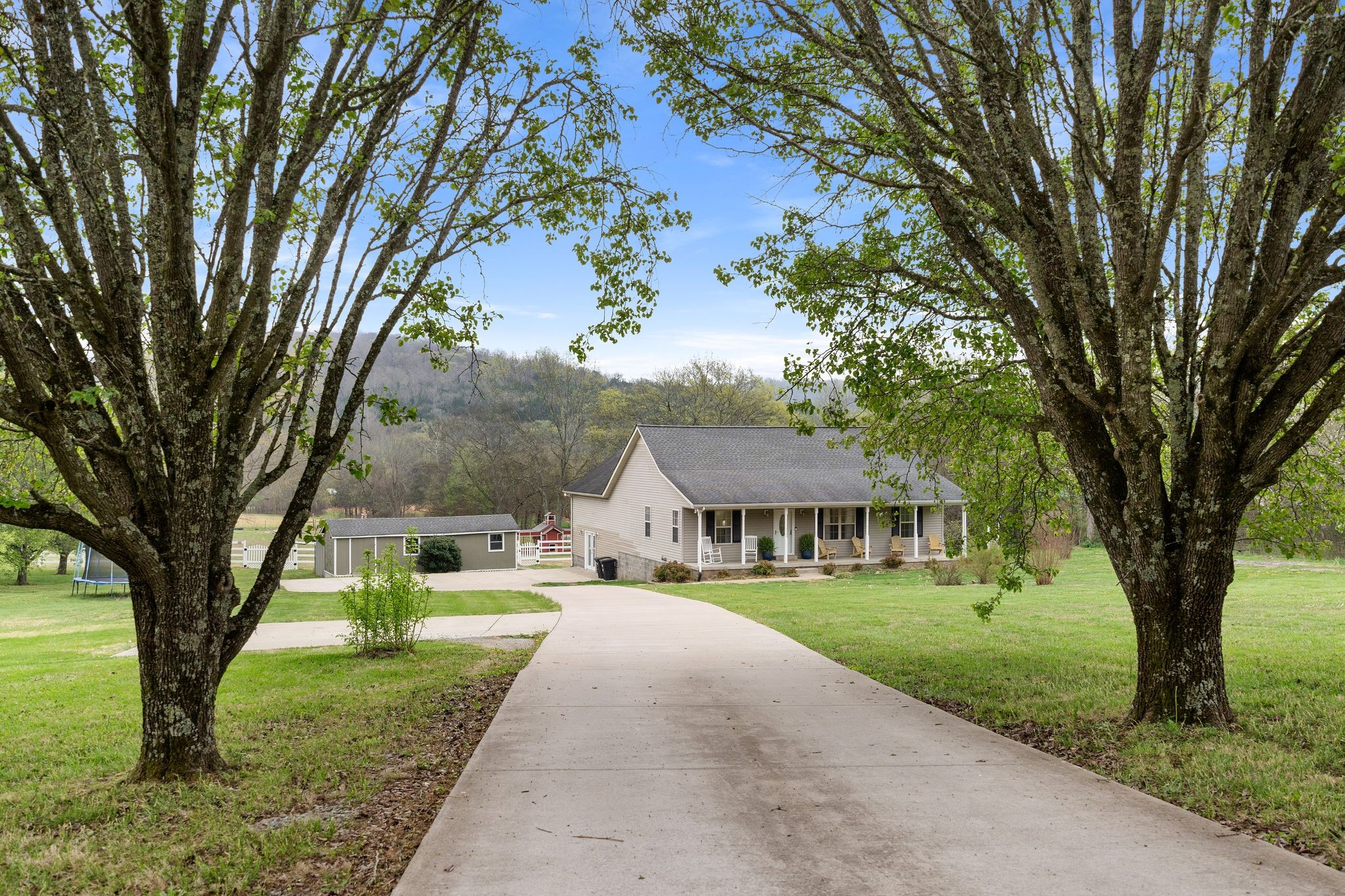 15541 Cainsville Road Milton, TN 37118 - Photo 4 of 57