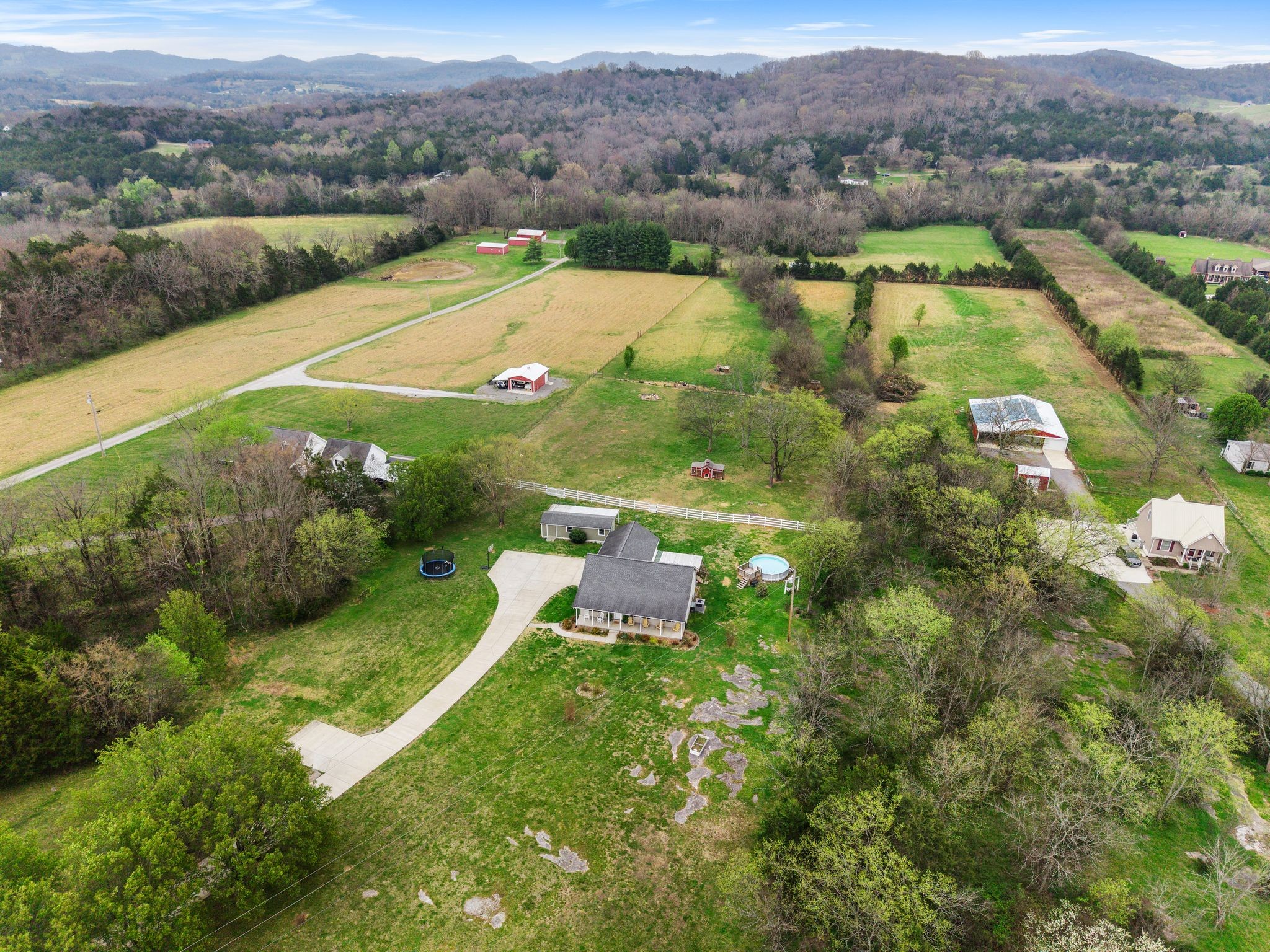 15541 Cainsville Road Milton, TN 37118 - Photo 44 of 57