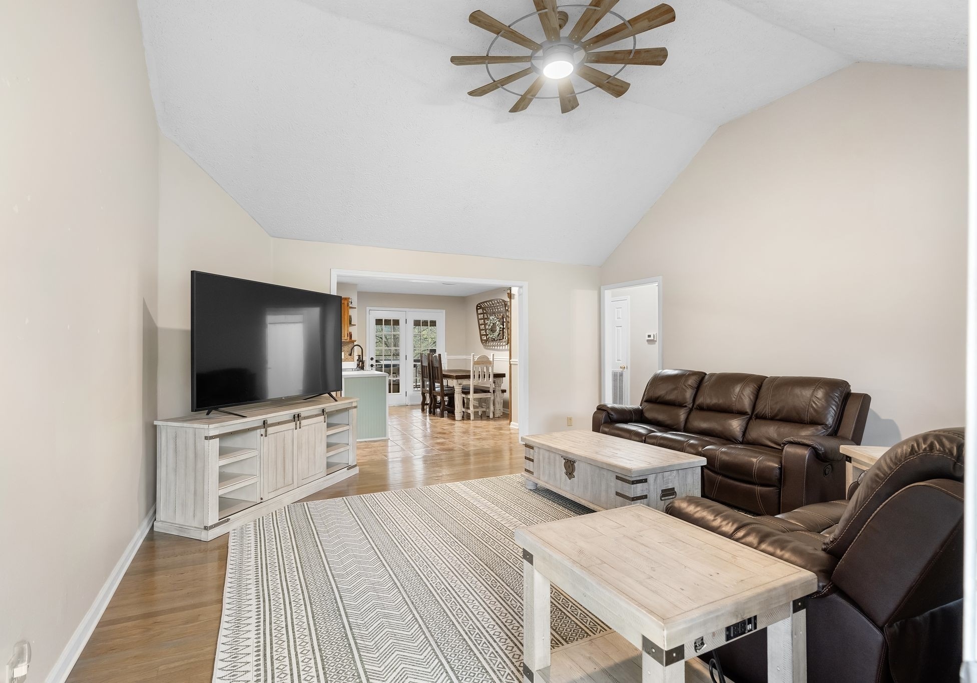 15541 Cainsville Road Milton, TN 37118 - Photo 9 of 57