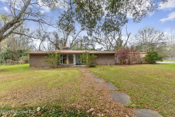 $199,900 | 301 Spring Street, Taylorsville, MS 39168