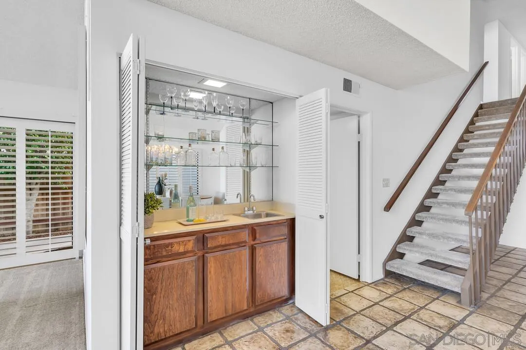 29 Green Turtle Road Coronado, CA 92118 - Photo 27 of 68