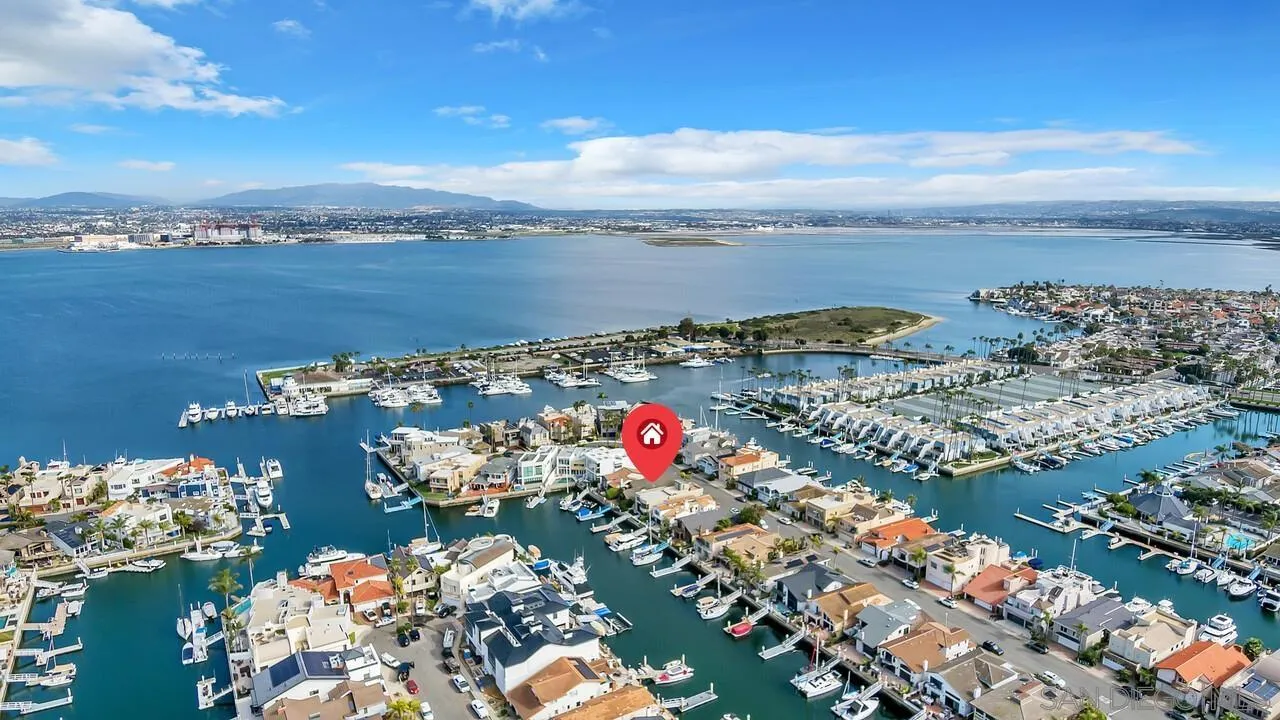29 Green Turtle Road Coronado, CA 92118 - Photo 59 of 68 a view of a city and ocean view