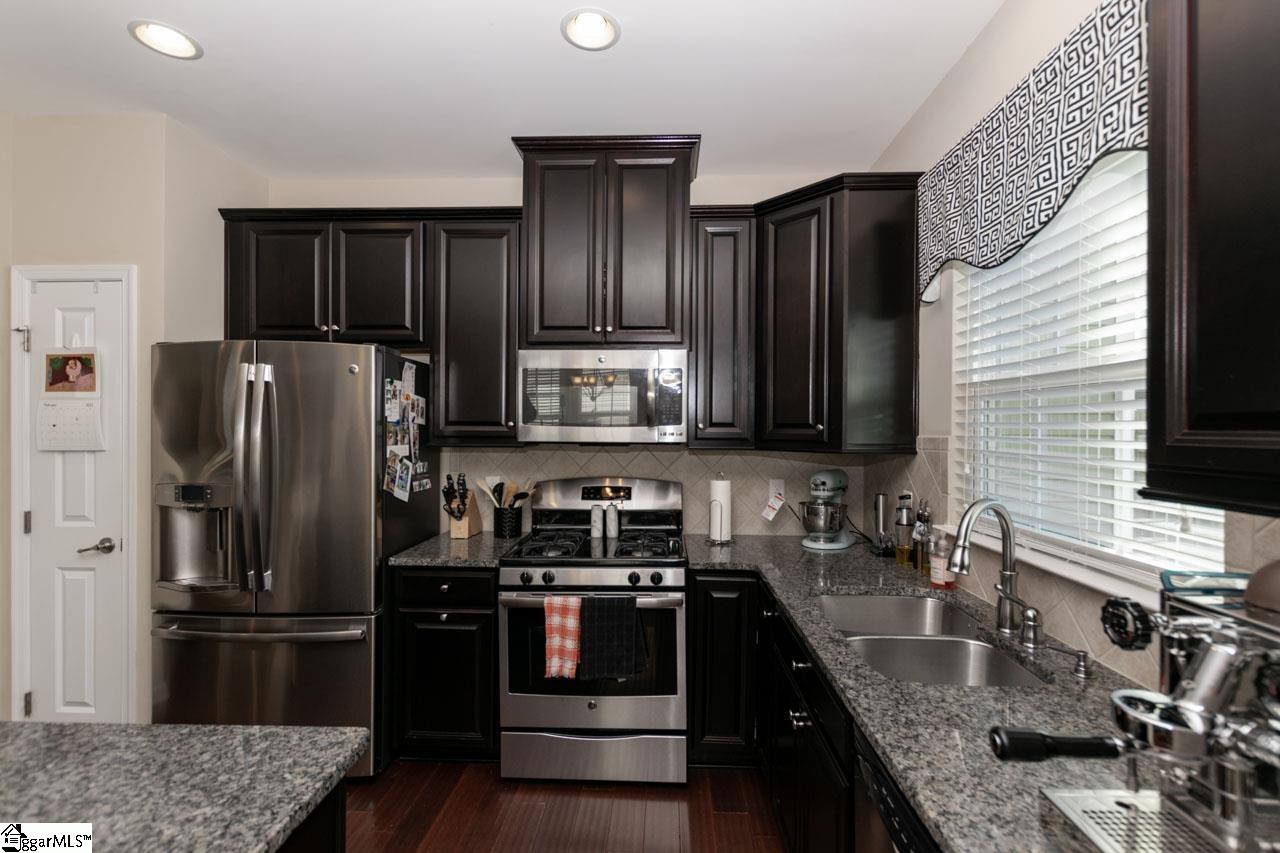 430 Christiane Way Greenville, SC 29607 - Photo 8 of 36 Gallery Image 8